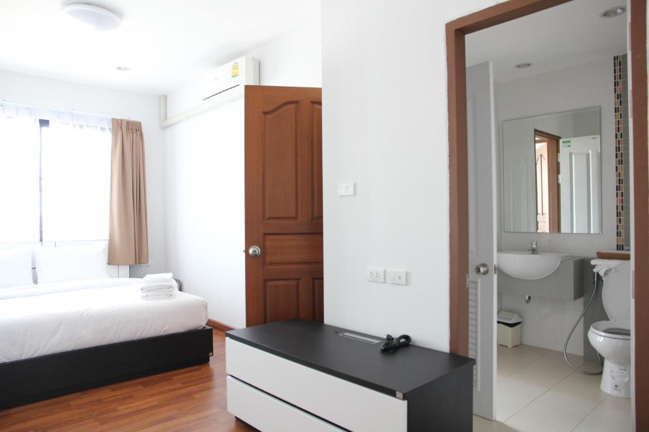 V-Twin Donjan Service Apartment Čiang Mai Exteriér fotografie