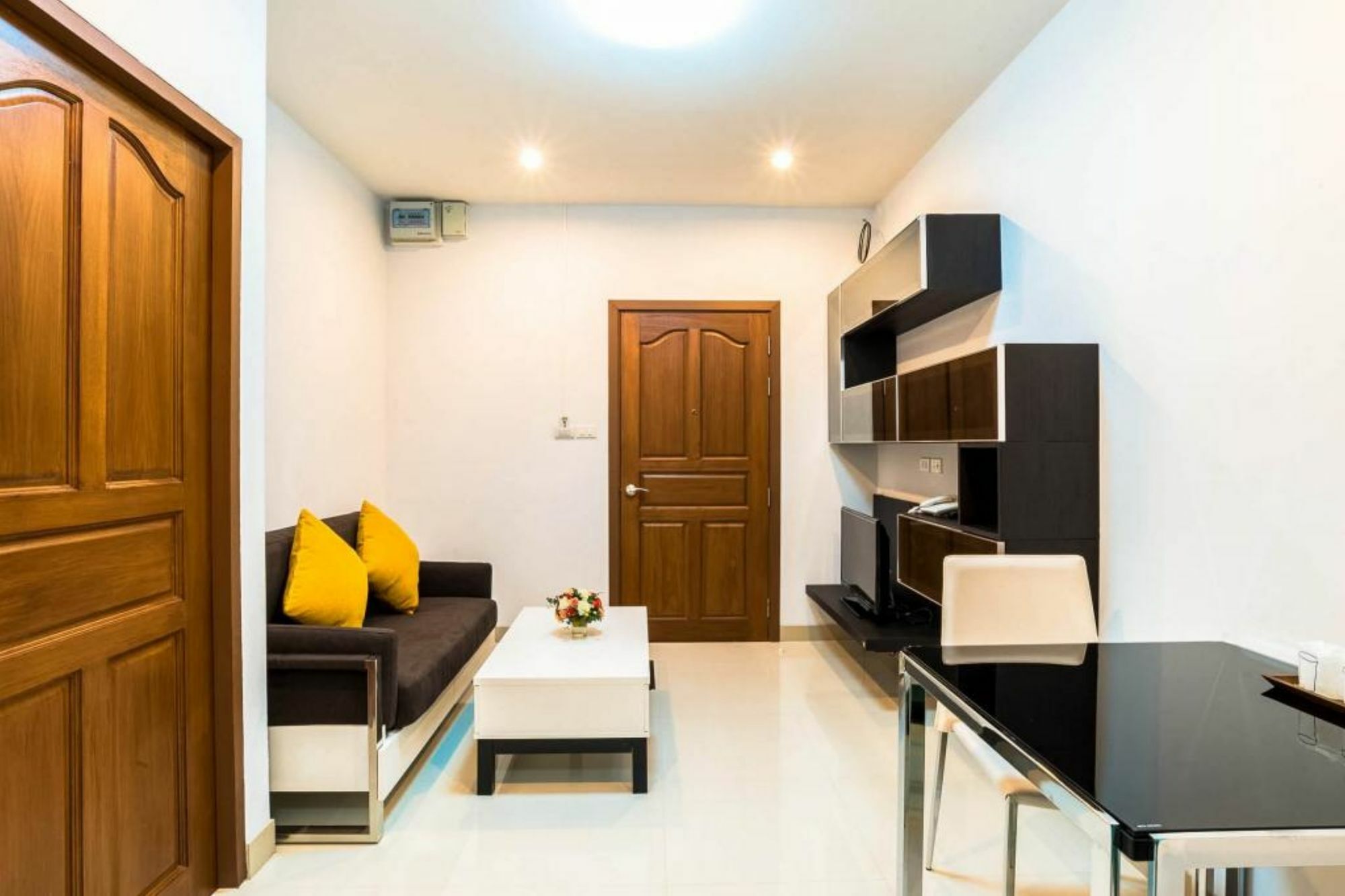 V-Twin Donjan Service Apartment Čiang Mai Exteriér fotografie
