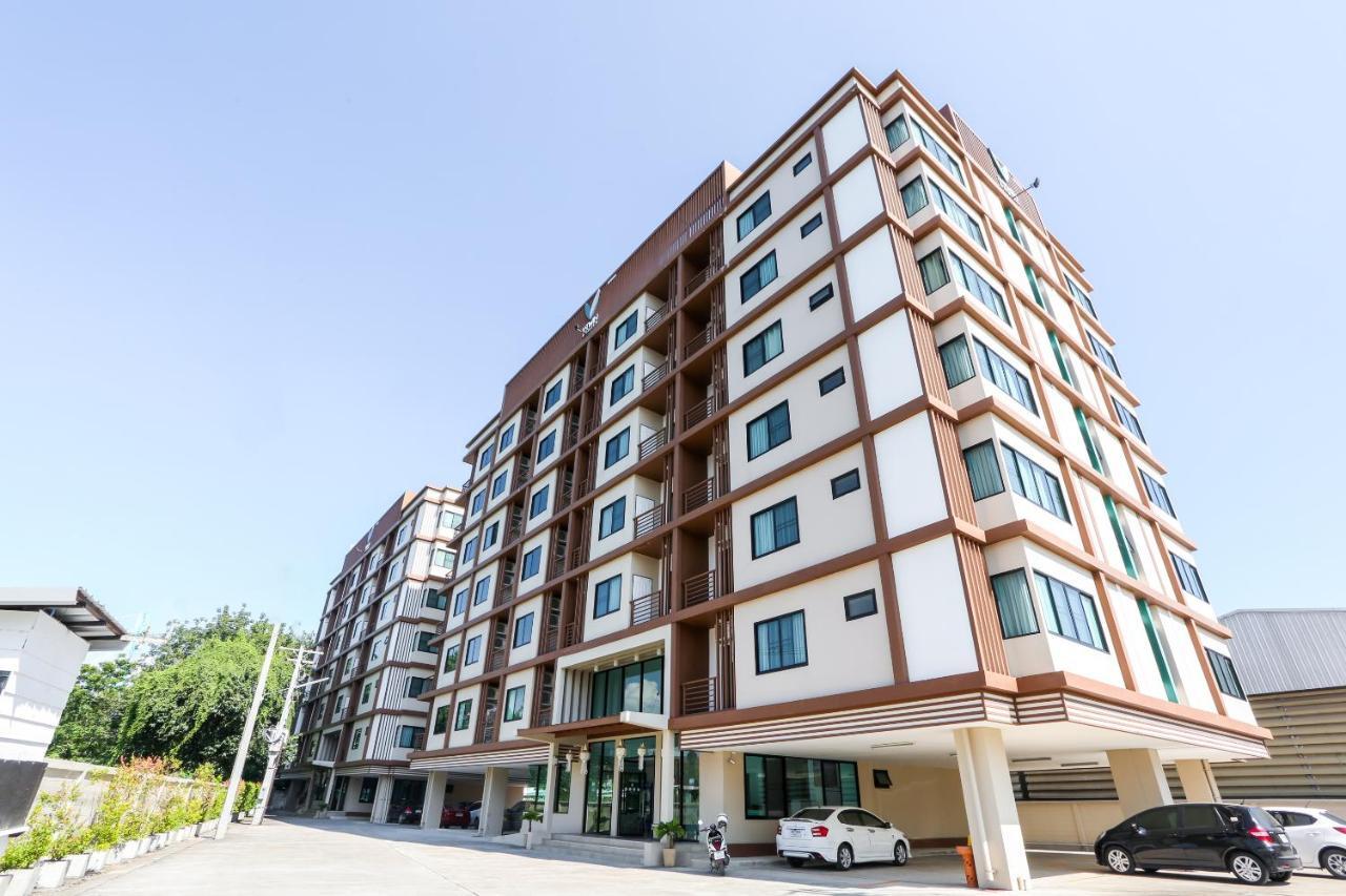 V-Twin Donjan Service Apartment Čiang Mai Exteriér fotografie