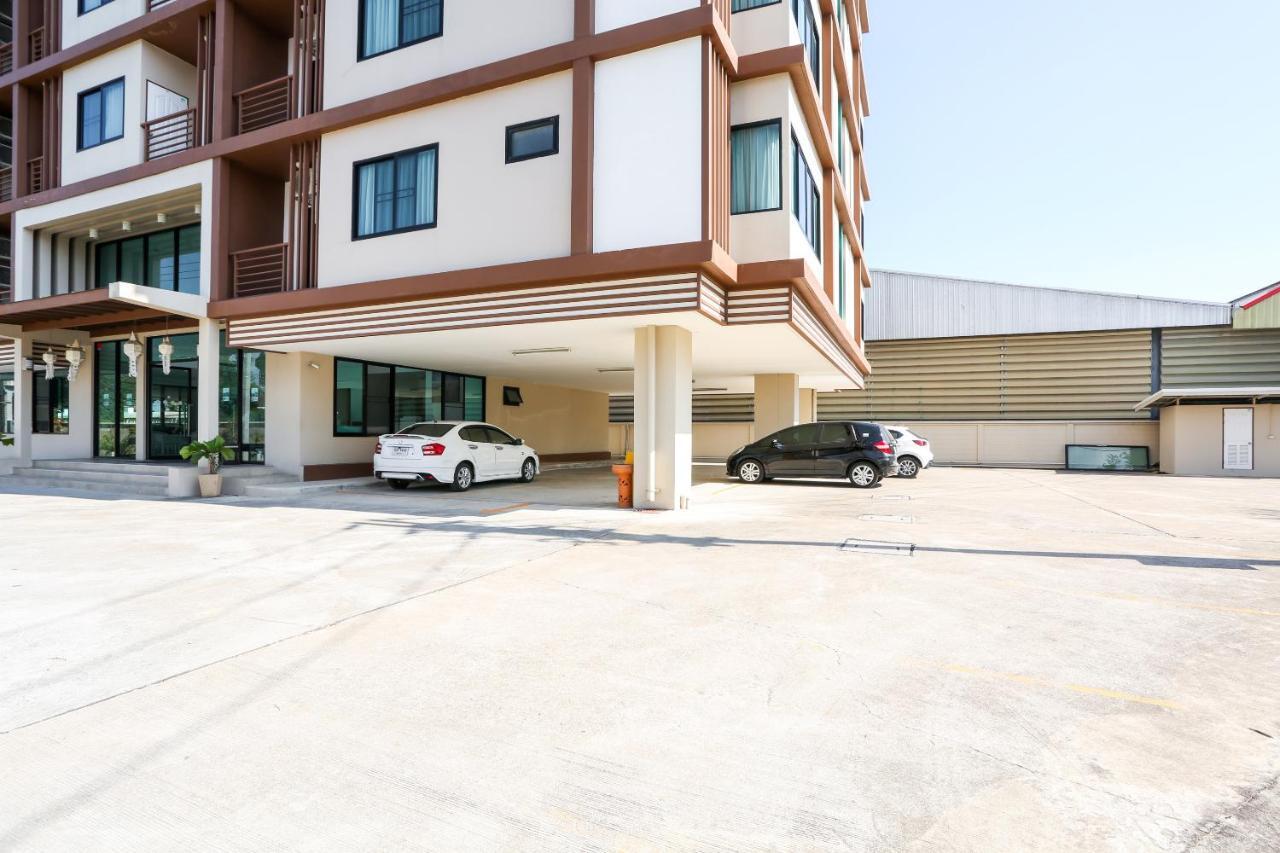 V-Twin Donjan Service Apartment Čiang Mai Exteriér fotografie